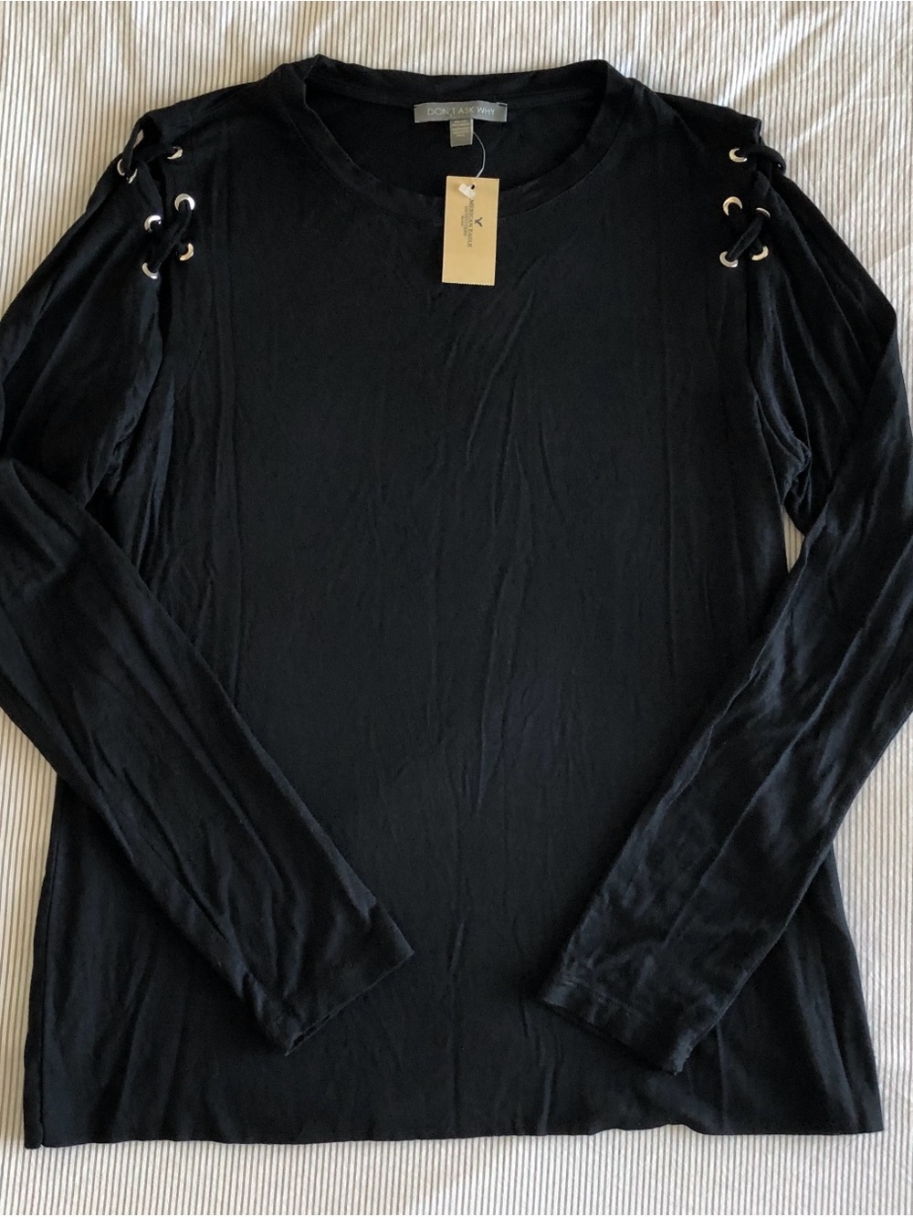 American Eagle Black Long Sleeve Shirt